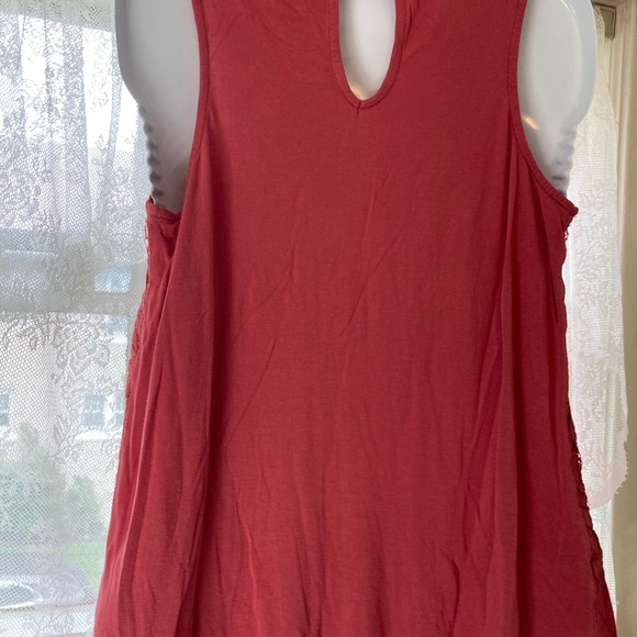 Elegant Red Lace Sleeveless Top XL! Art class - Picture 2 of 3